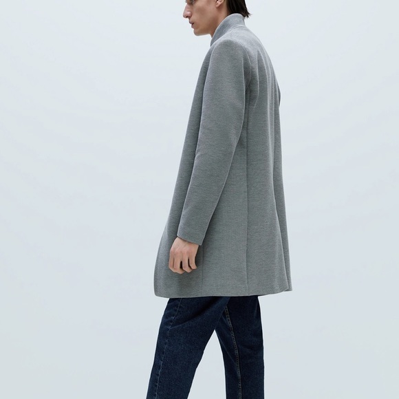ZARA Straight cut coat with high collar - Picture 2 of 4